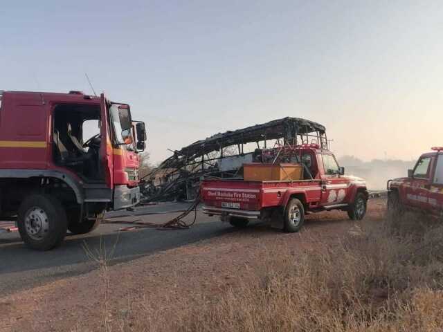 Güney Afrika'da maden işçilerini taşıyan otobüs kazası: 20 kişi hayatını kaybetti