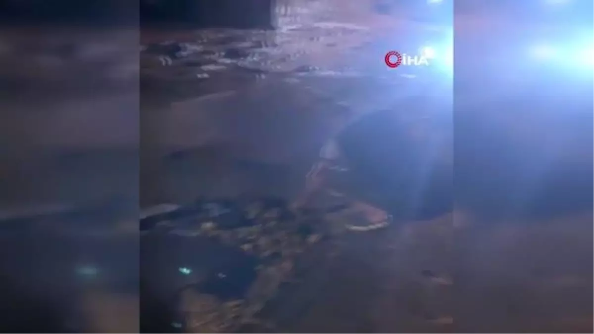 Bodrum\'da İsale Hattında Patlama: İş Yerleri Su Bastı, Araçlar Hasar Gördü