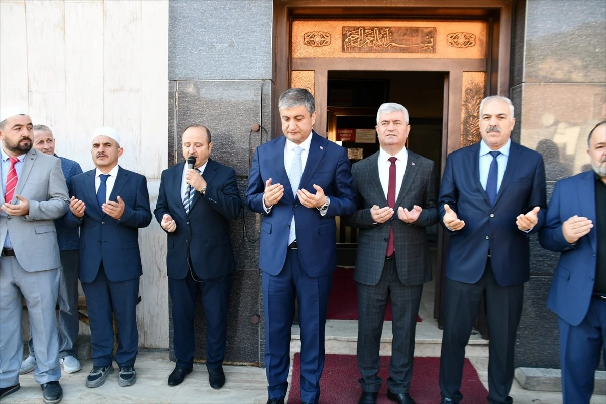 Karabük Valisi Mustafa Yavuz, Bağ-Essan Sanayi Sitesi Esnafının Pazartesi Duasına Katıldı