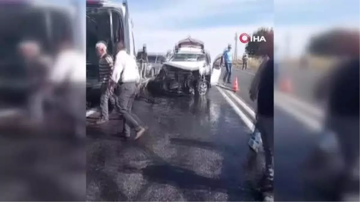 Kayseri Develi\'de Kafa Kafaya Çarpışma: 3\'ü Ağır 7 Kişi Yaralandı