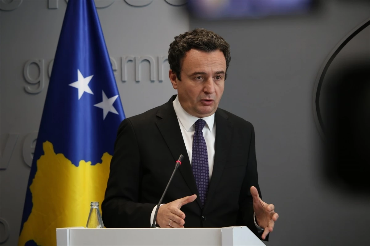 Kosova Başbakanı Albin Kurti, AB arabuluculuğunda yapılan görüşmede Lajcak\'ın ülkesine karşı pozisyon aldığını belirtti