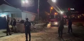 Kuyuya düşen inek, vinçle kurtarıldı
