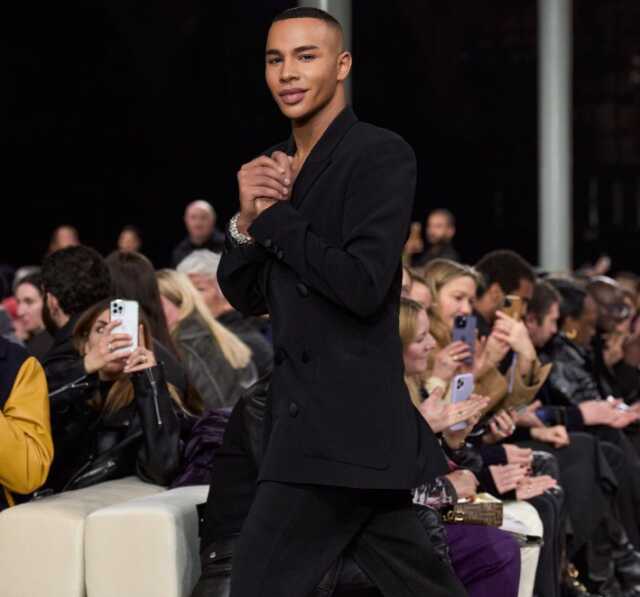 Paris Moda Haftası'nda sergilenecek koleksiyon çalındı