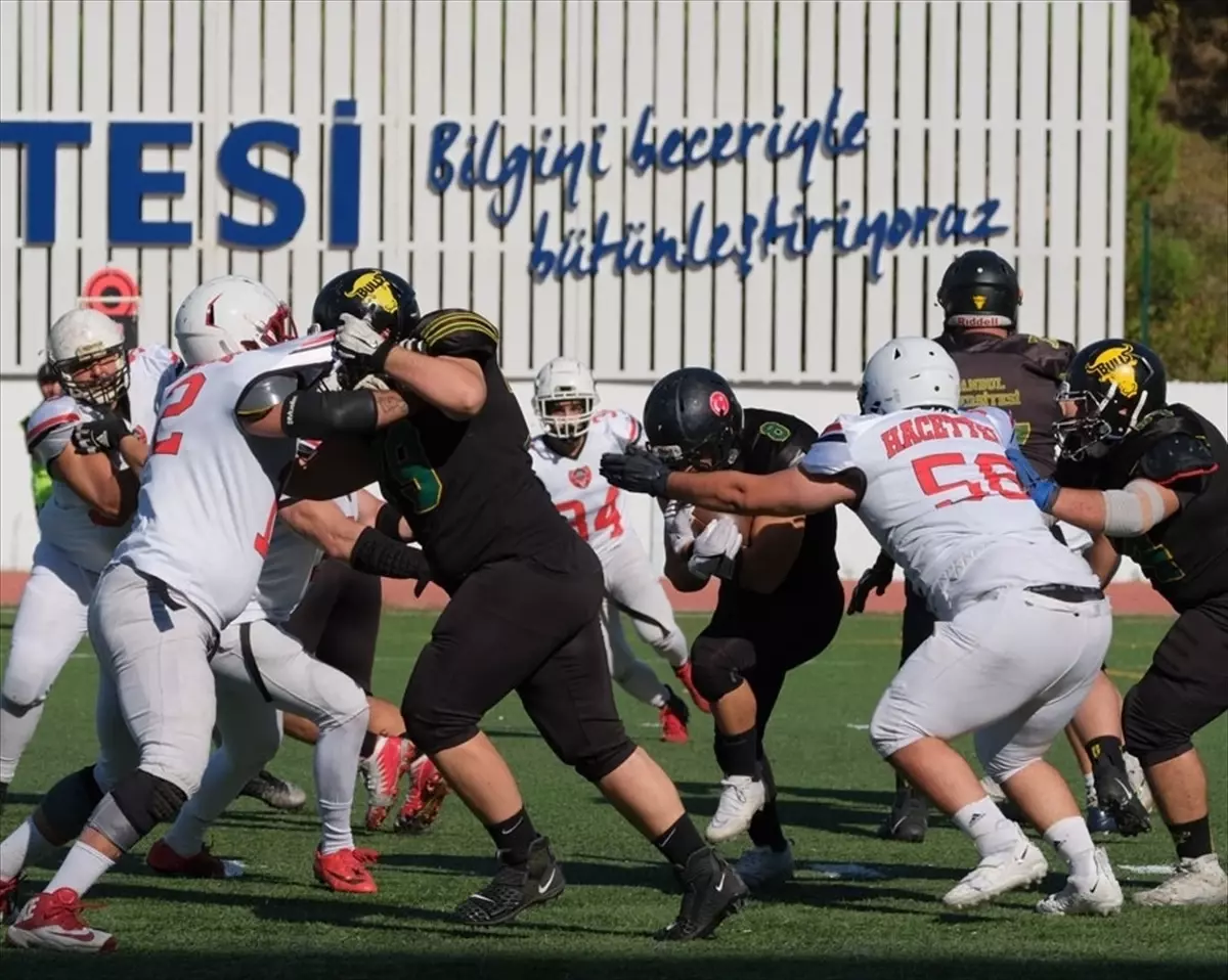 İstanbul Bulls, Ragbide Korumalı Futbol 2023 Sezonunun 2. Lig Şampiyonu Oldu