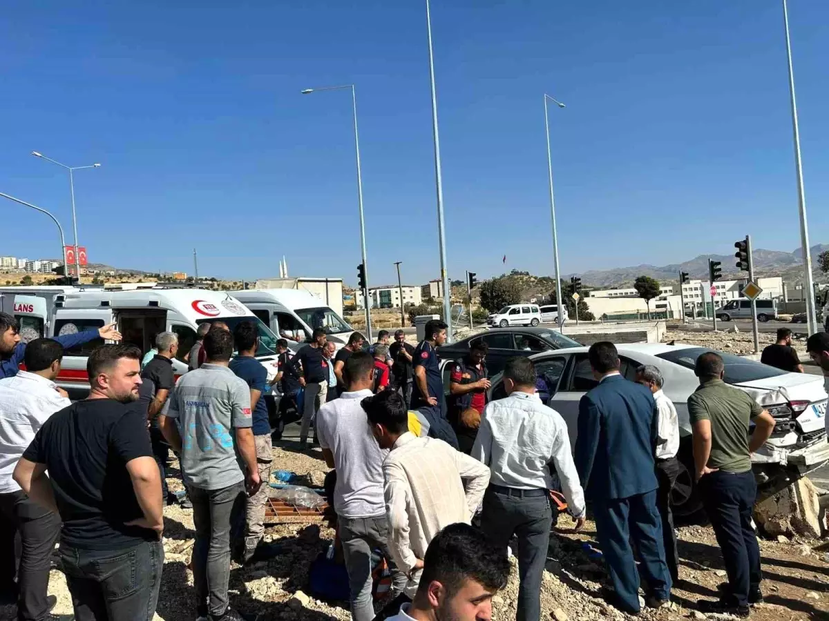 Şırnak-Cizre Karayolu\'nda kaza: 7 kişi yaralandı