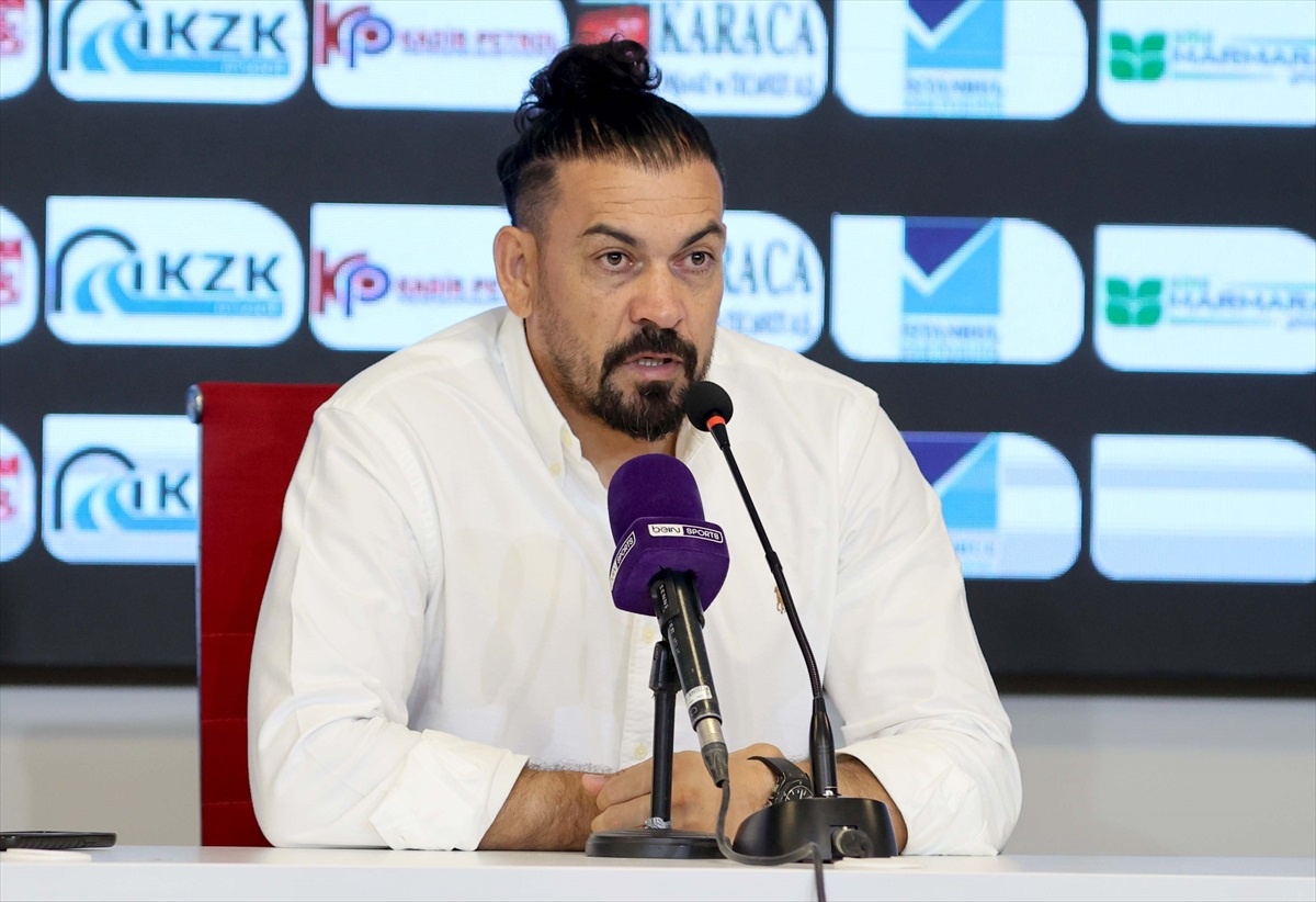 EMS Yapı Sivasspor Teknik Direktörü Servet Çetin: \'Mağlup olunca oyunun ve performansın hiç kıymeti olmuyor\'