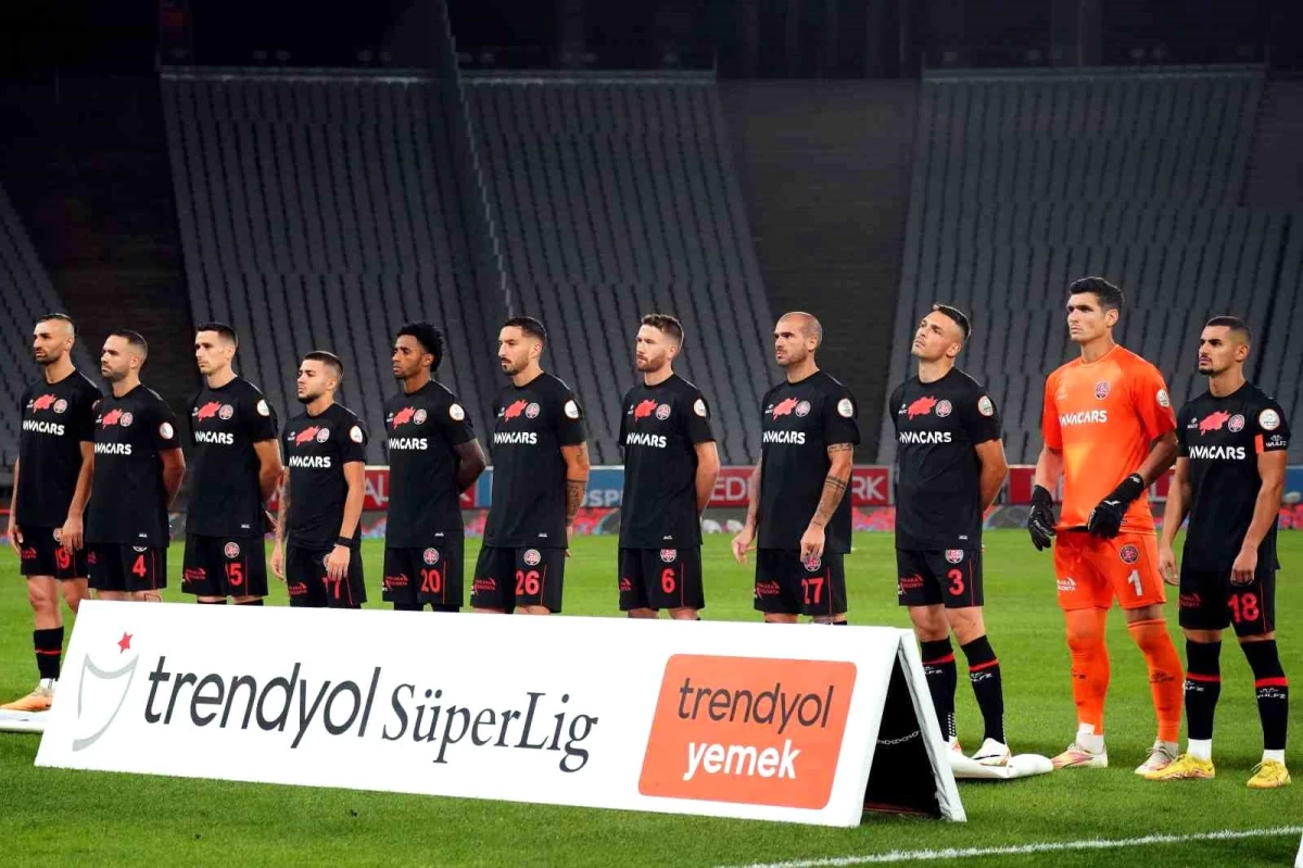 Trendyol Süper Lig: Fatih Karagümrük: 0 Hatayspor: 0 (Maç devam ediyor)