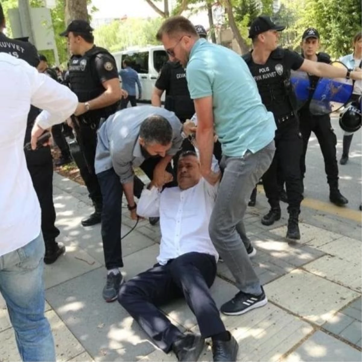 TÜİK Protestosunda Gözaltına Alınan Sendika Yöneticilerine Hapis Cezası İsteniyor
