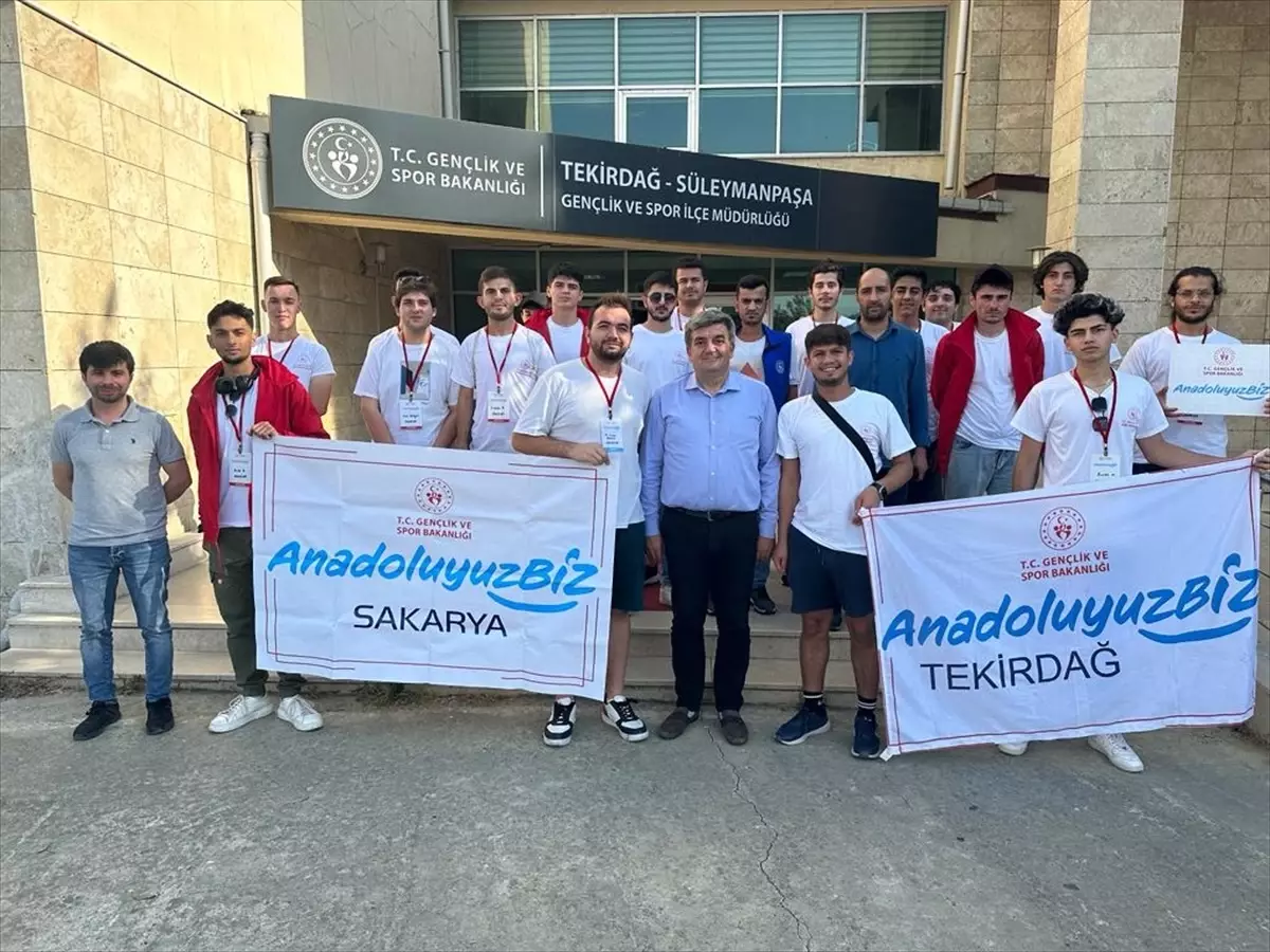 "Anadoluyuz Biz" Projesi kapsamında Sakaryalı gençler Tekirdağ\'ı gezdi