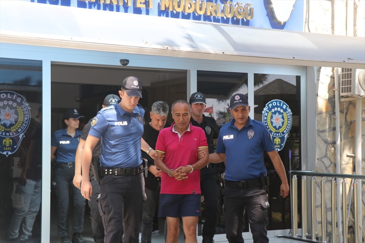 Didim\'de 49 düzensiz göçmen yakalandı
