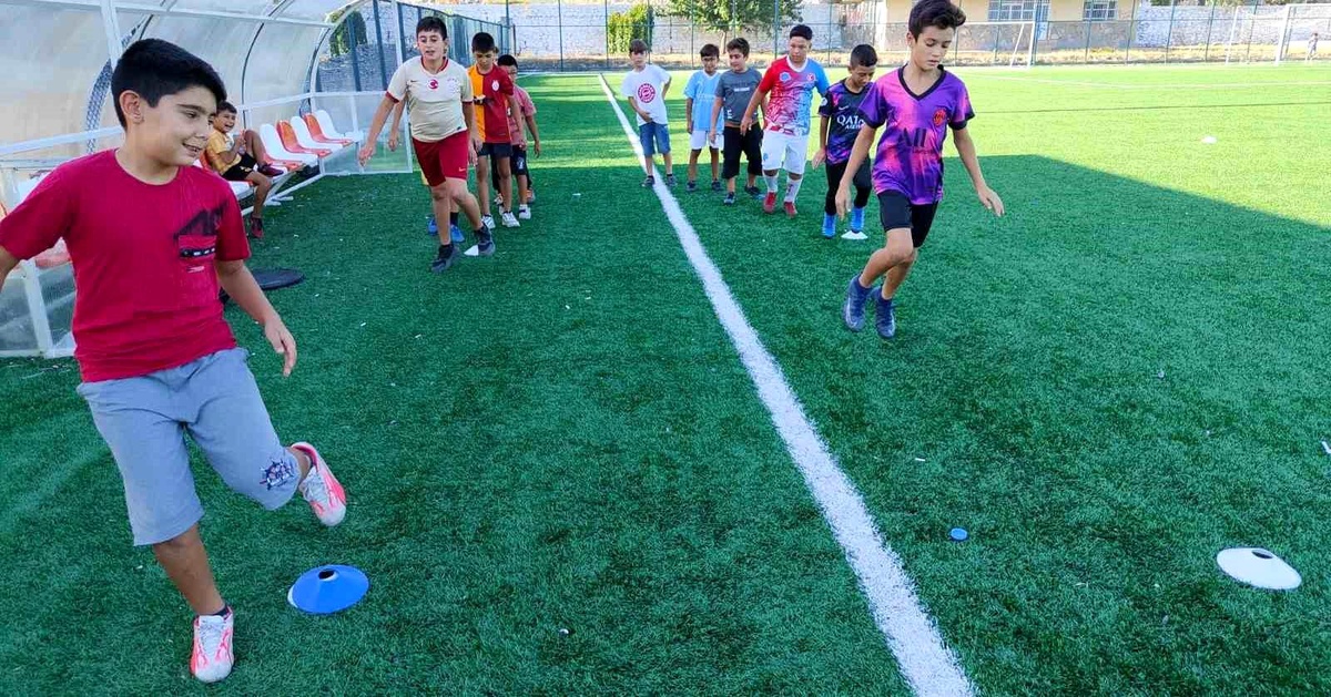 Aydın\'da GSB Spor Okulları ile çocuklar sporu seviyor