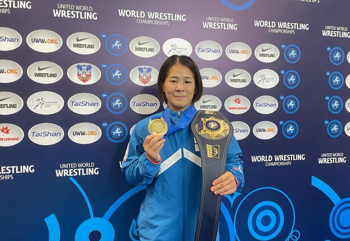 Japon Haruna Okuno, 2023 Dünya Güreş Şampiyonası\'nda altın madalya kazandı