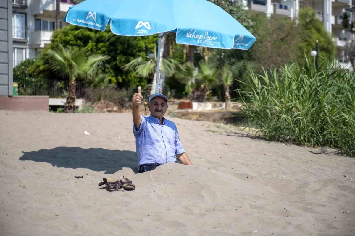 Mersin Büyükşehir Belediyesi Emekli Evleri Üyeleri Kumkuyu Plajında Buluştu