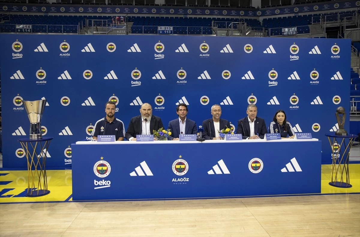 Fenerbahçe Kulübü ile adidas Türkiye Arasında Sponsorluk Anlaşması İmzalandı