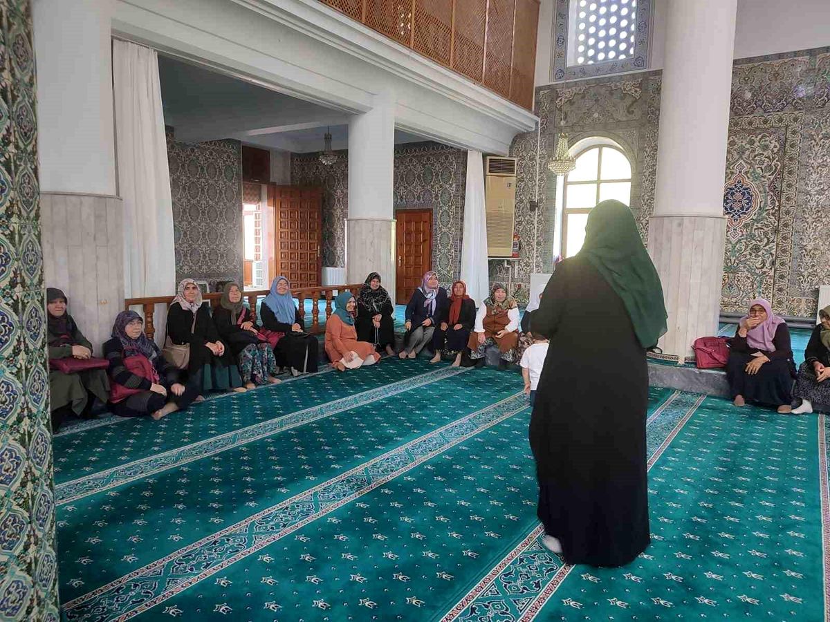 Gediz\'de Umre Bilgilendirme Semineri Düzenlendi