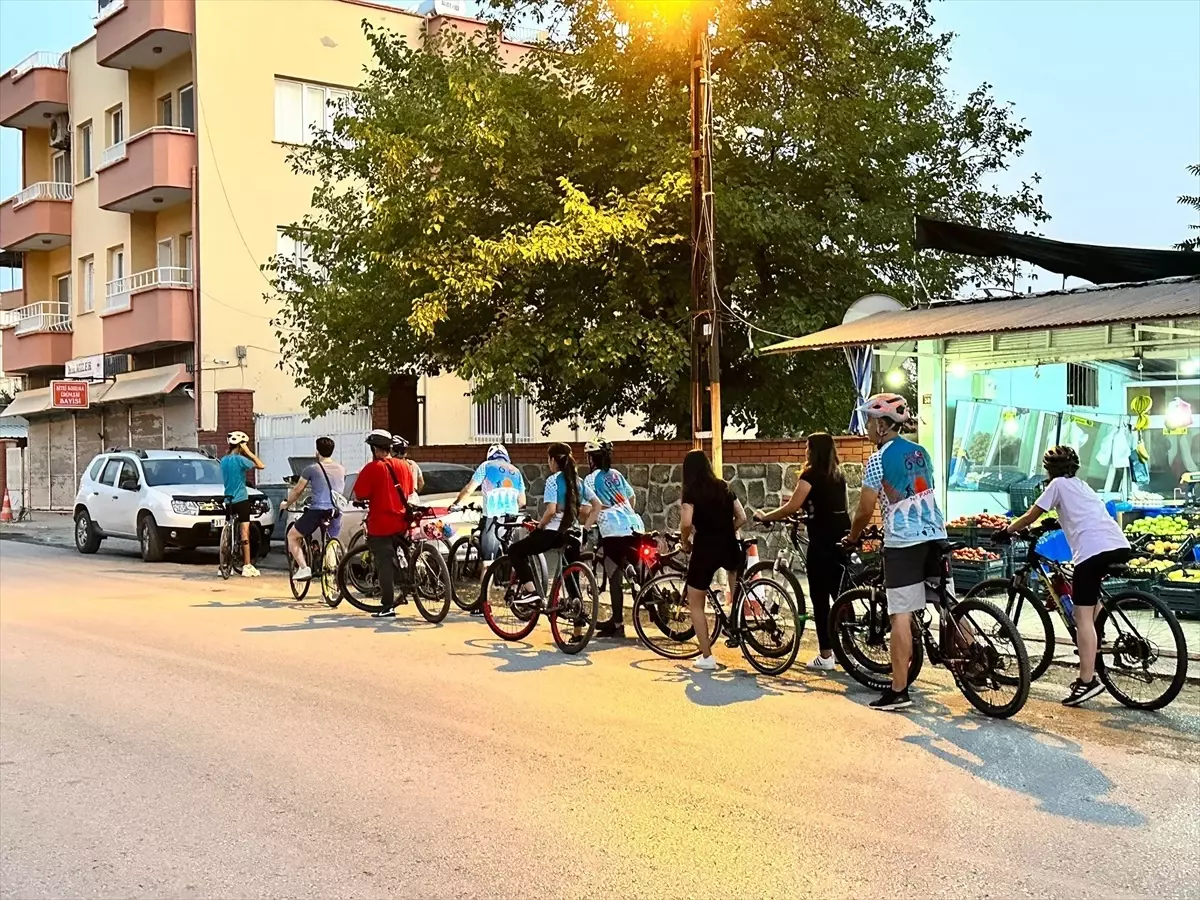 Erzin Bisiklet Kulübü Gaziler Günü'nde Bisiklet Turu Düzenledi
