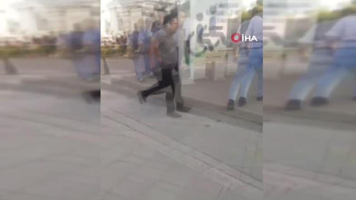 Kaza Sonrası Bıçakla Saldırdı, O Anlar Kamerada