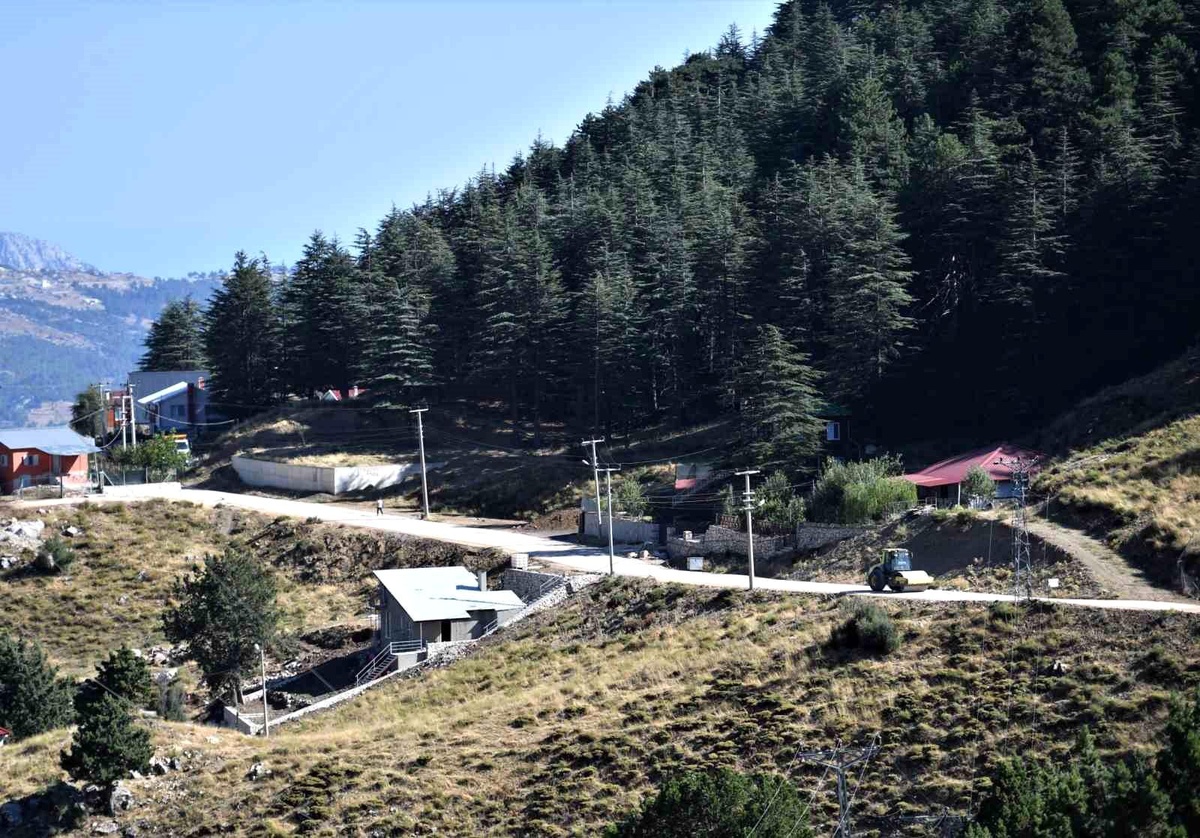 Konyaaltı Belediyesi, Kökez Yaylası\'ndaki yol sorununu çözdü