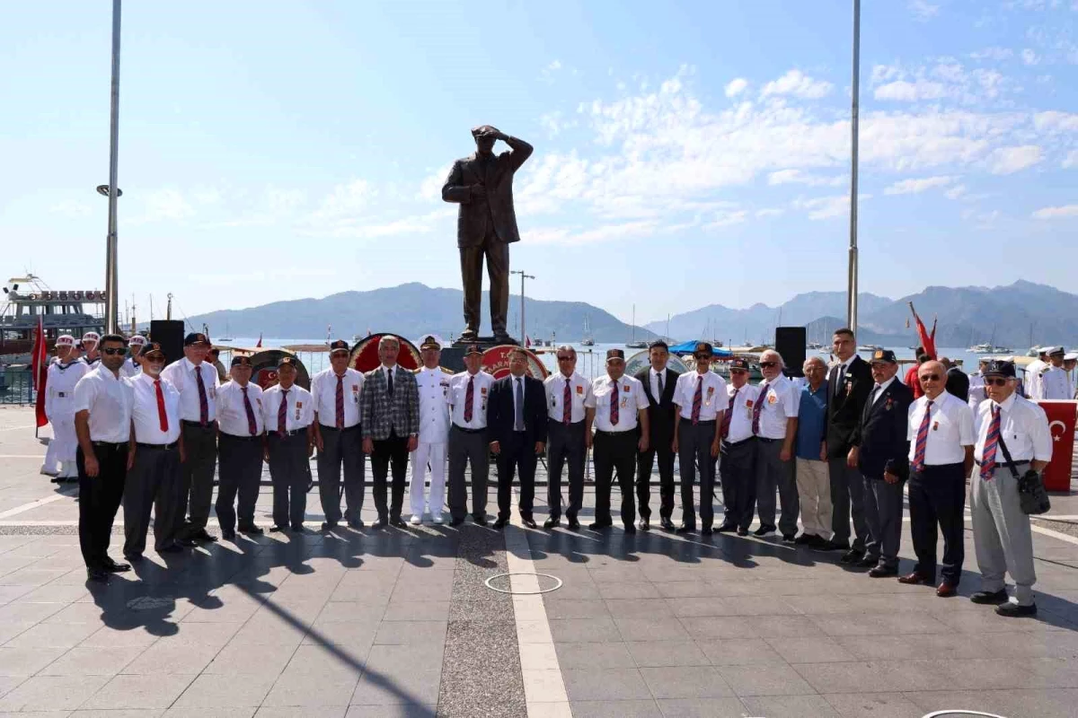 Atatürk\'e \'Gazilik\' Unvanının Verilişinin 102. Yıl Dönümü ve 19 Eylül Gaziler Günü Marmaris\'te Kutlandı