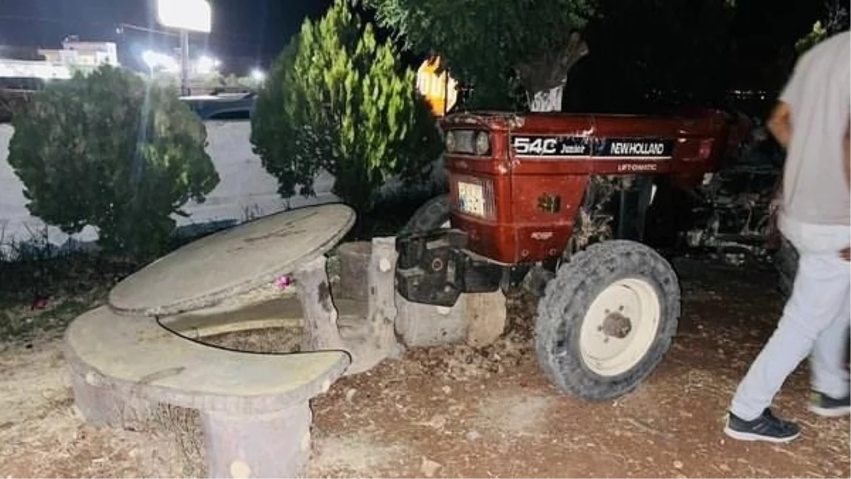 Şanlıurfa\'da Traktöre Çarpan Otomobilin Sürücüsü Hayatını Kaybetti