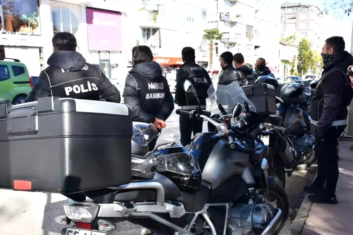 Samsun\'da Polis Ekipleri 21 Kişiyi Yakaladı