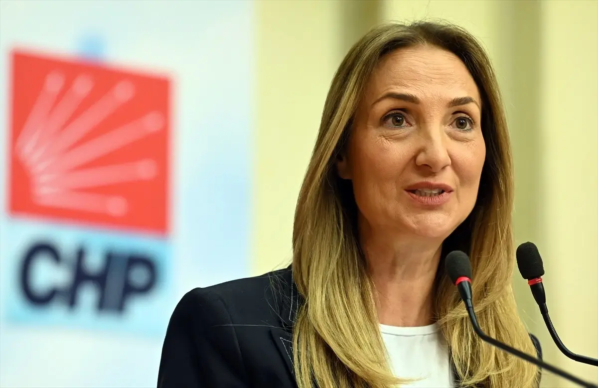 CHP Kadın Kolları Genel Başkanı Aylin Nazlıaka: İktidar Çocuklara Ücretsiz Yemek Vermek Zorundadır