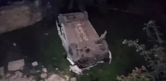 Edirne'de Polis Takibi Sonucu Araç Cami Bahçesine Uçtu