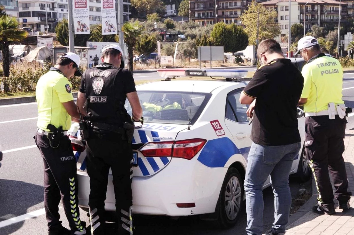 Mudanya\'da Radarlı Hız Denetiminde 26 Sürücüye Cezai İşlem Uygulandı