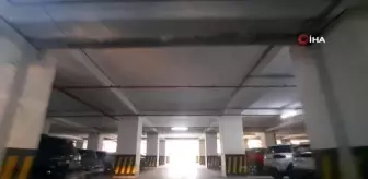 İBB'nin Seyrantepe'deki İSPARK katlı otoparkında onlarca sıfır araç görüntülendi