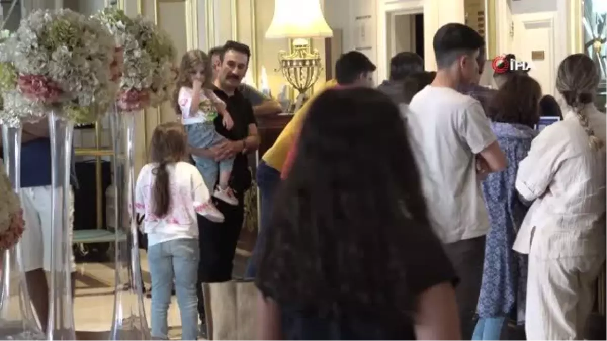 İranlı Turistler Van Esnafını Sevindirdi