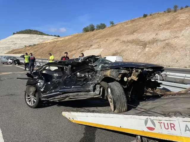 İstanbul-İzmir Otoyolu'nda Zincirleme Kaza: 2 Ölü, 7 Yaralı