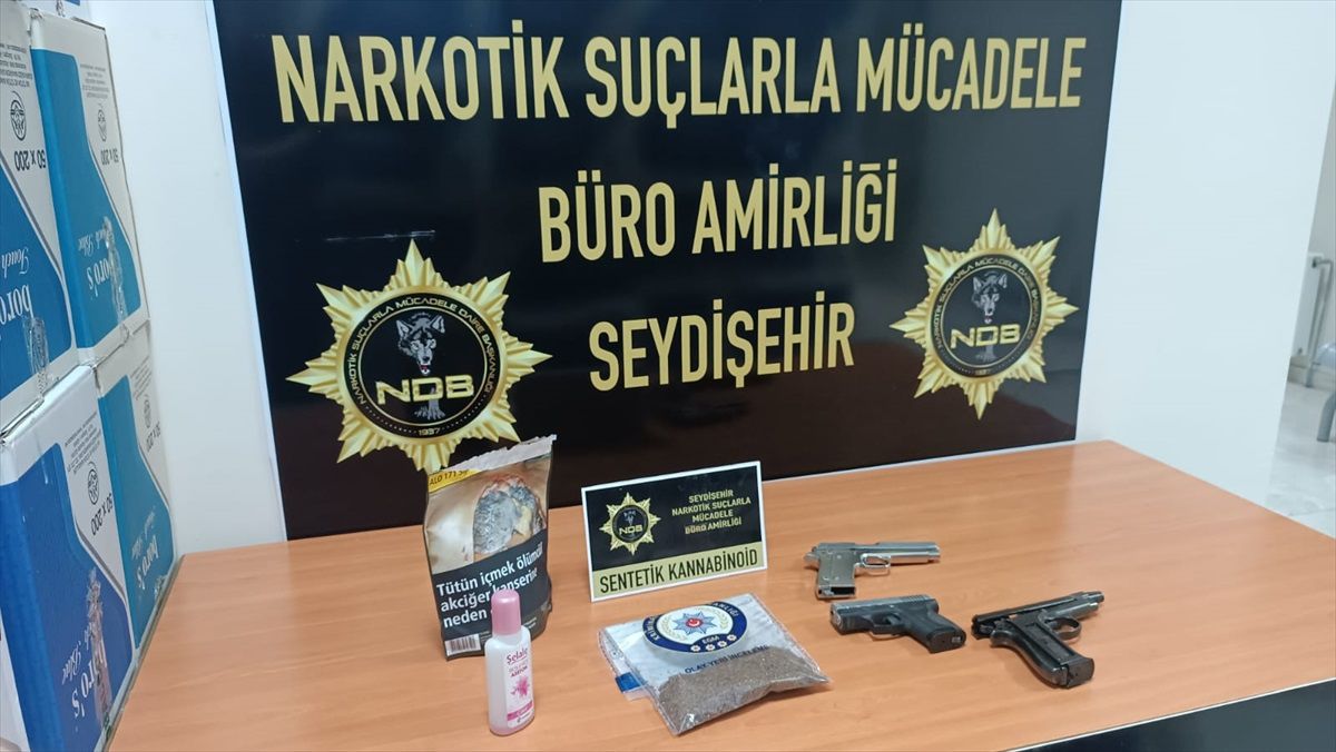 Konya\'da Sokak Satıcılarına Operasyon: 7 Tutuklama