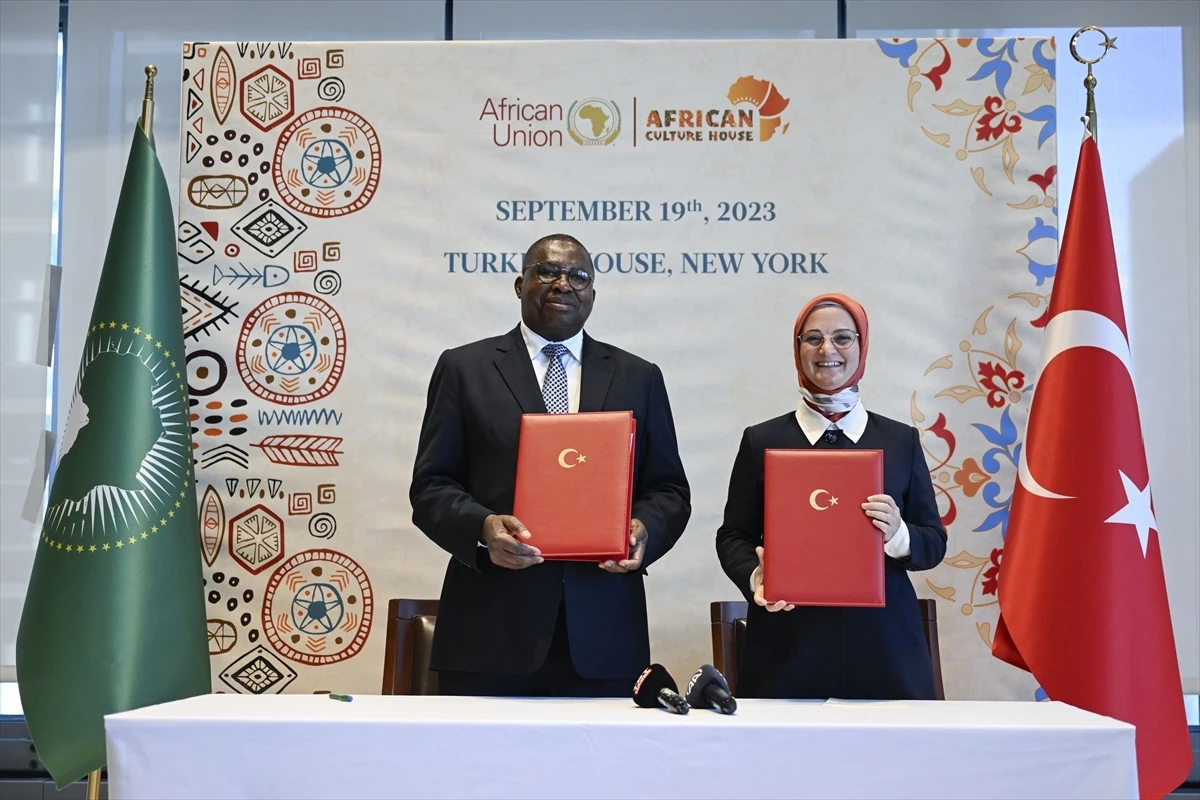 New York\'ta, Afrika Kültür Evi Derneği ile Afrika Birliği arasında mutabakat zaptı imzalandı