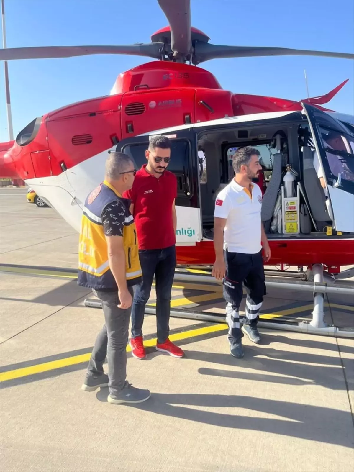 Şırnak\'ta Solunum Sıkıntısı Yaşayan Bebek Ambulans Helikopterle Gaziantep\'e Sevk Edildi