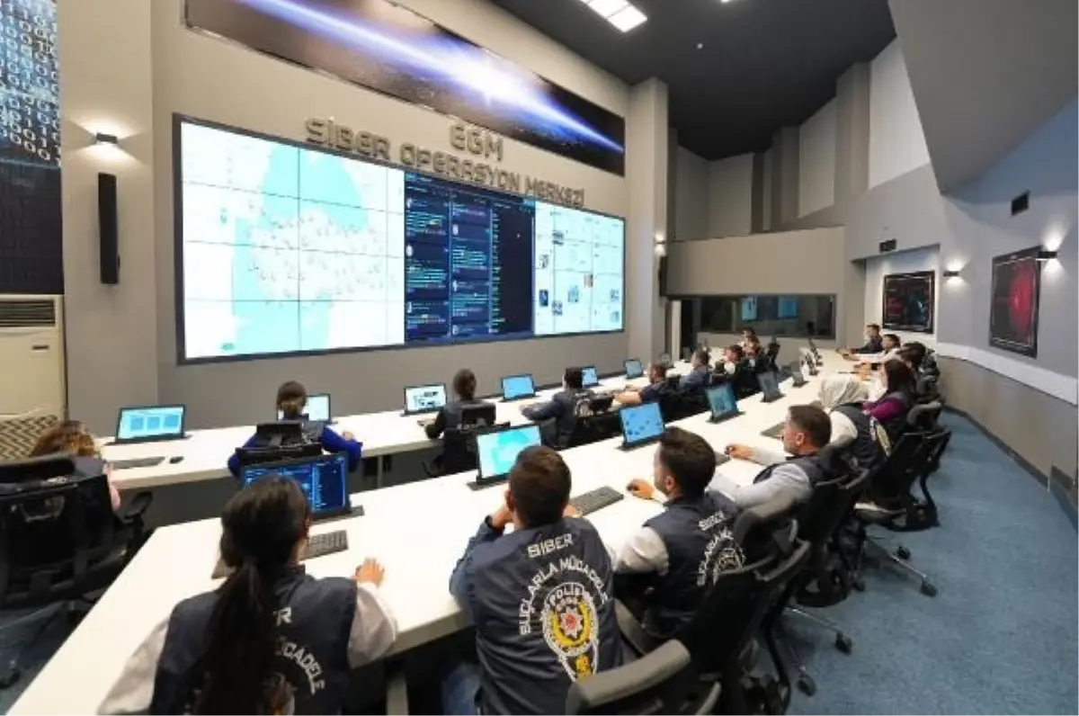 Bakan Yerlikaya, nefret söylemi yapan sosyal medya hesaplarına operasyon düzenlendiğini açıkladı