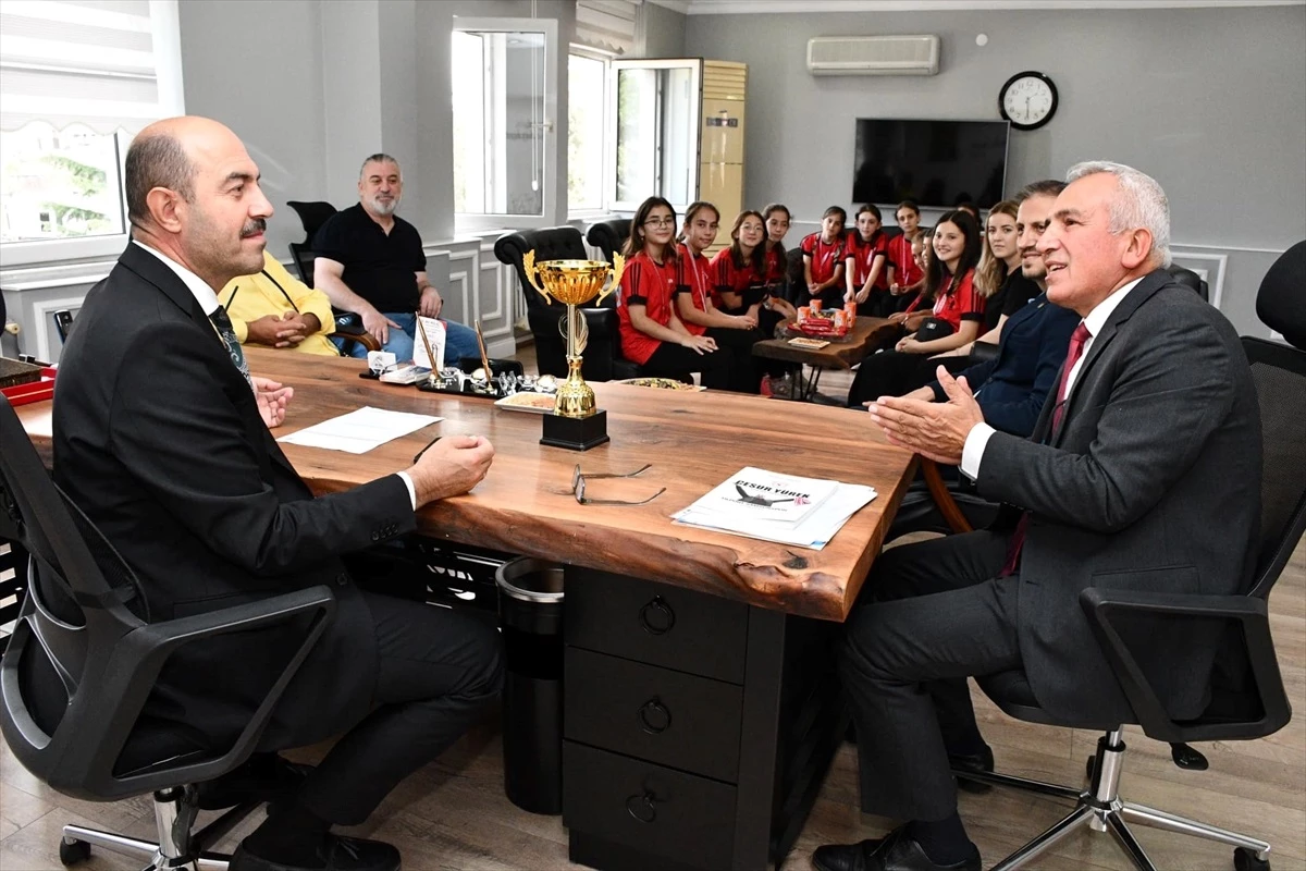 Terme Halk Oyunları Ahmet Ersoy İlkokulu Türkiye Şampiyonasına Gitmeye Hak Kazandı