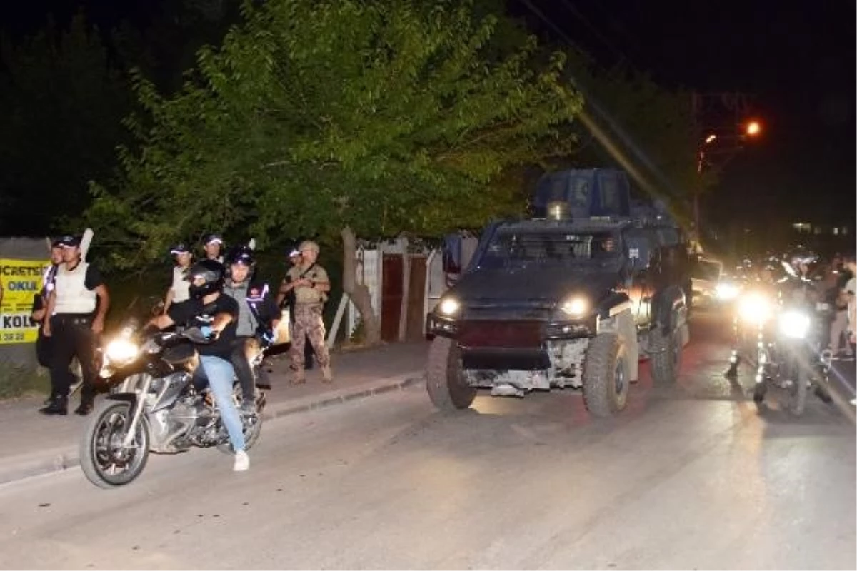 Adana\'da Narkotik Uygulamasında 2 Kişi Gözaltına Alındı