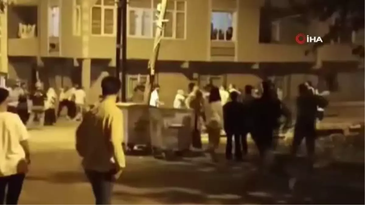 Başakşehir\'de Kürek ve Sopalı Kavga