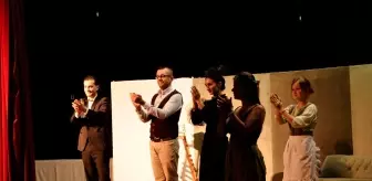 Bursa'da SMA-Tip 2 hastası Sefa Arput için tiyatro gösterisi düzenlendi