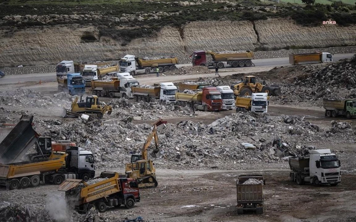 Çmo İstanbul, "Hatay Asbest Raporu"Nu Açıkladı: 45 Numuneden 16\'sında Asbest Tespit Edildi