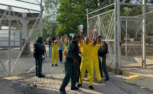 İçinde gece kulübü bile vardı! Venezuela hükümeti, yıllardır çete kontrolündeki hapishaneyi geri aldı İçinde gece kulübü bile vardı! Venezuela hükümeti, yıllardır çete kontrolündeki hapishaneyi geri aldı