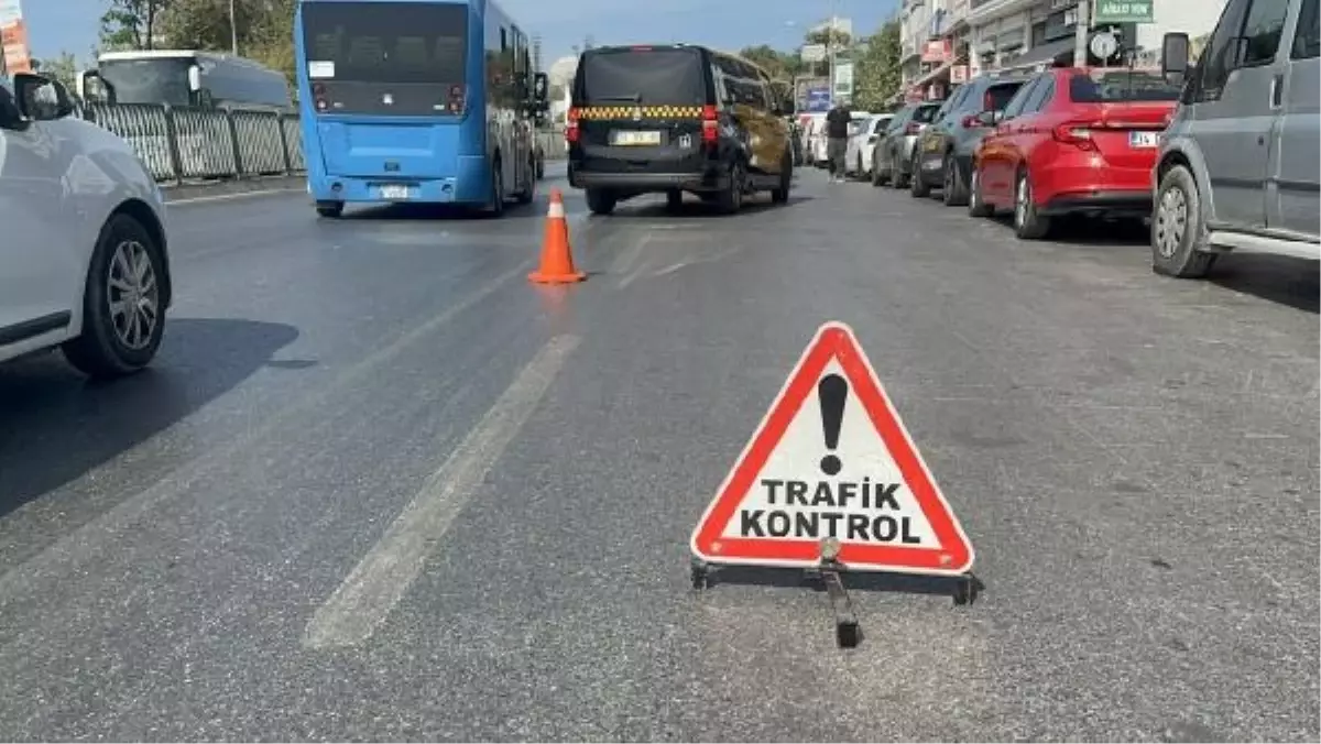 Kadıköy\'de yapılan taksi denetiminde 7 şoföre ceza verildi