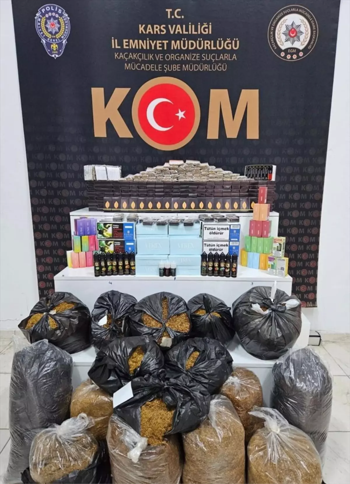 Kars\'ta Tütün ve Elektronik Eşya Kaçakçılığı Operasyonu: 3 Şüpheli Gözaltına Alındı