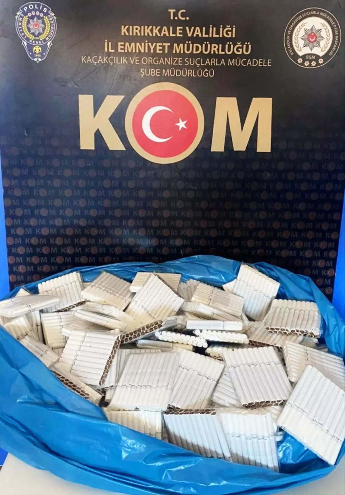 Kırıkkale\'de Otomobilde 4 Bin 100 Dolu Makaron Ele Geçirildi