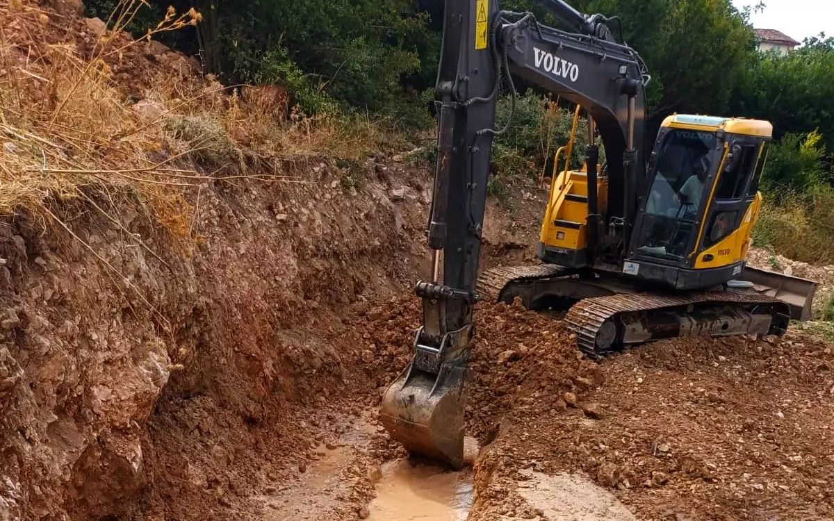 Bilecik İl Özel İdare, köylerde su sorunlarını çözmek için çalışma başlattı