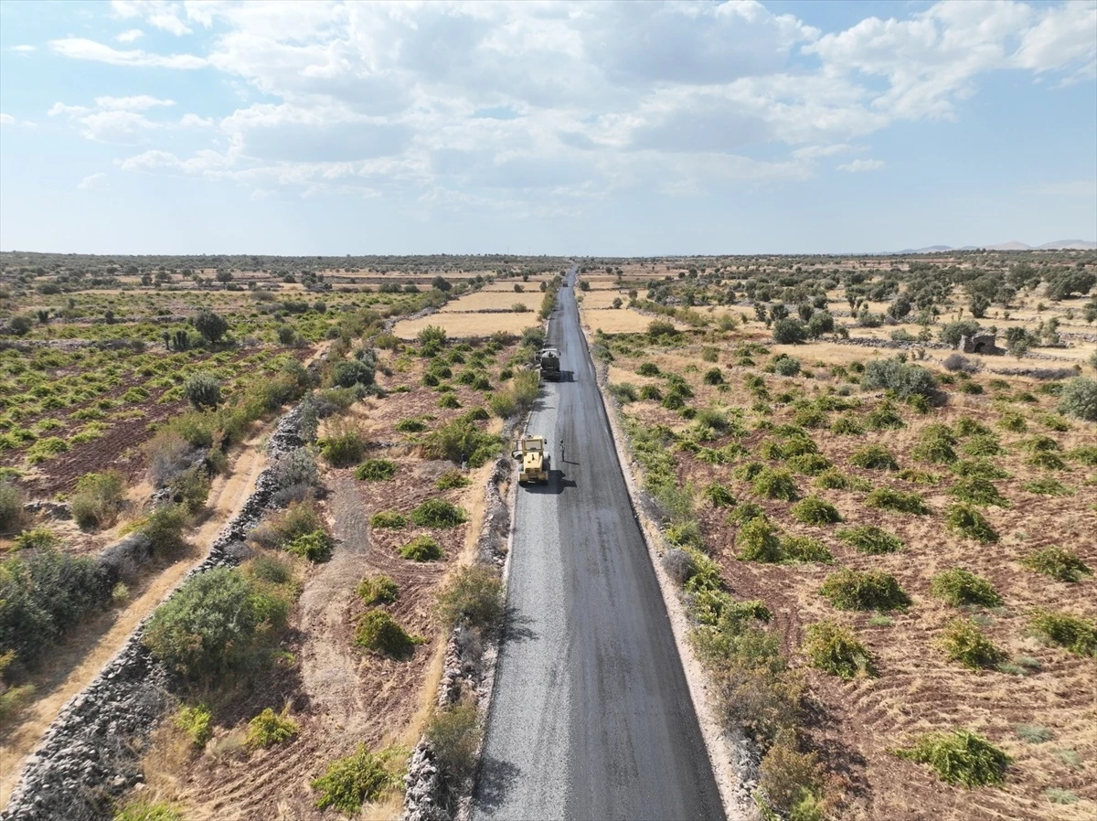 Mardin Büyükşehir Belediyesi 2023 Yılında 383 Kilometre Yol Çalışması Yaptı