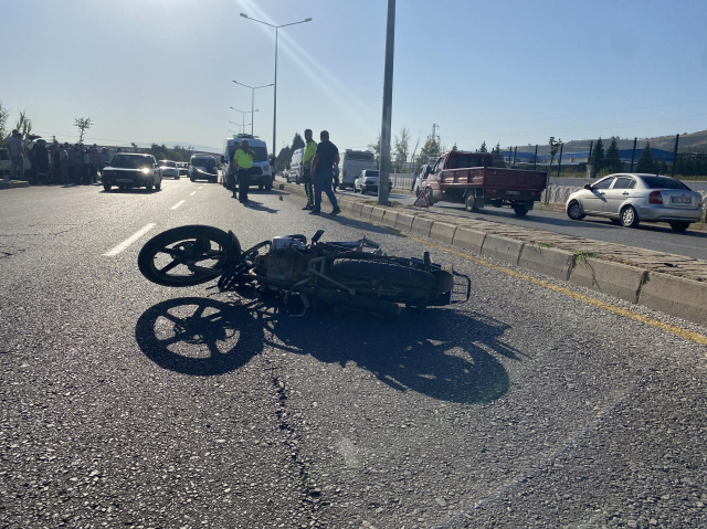 Motosiklet kaldırıma çarpması sonucu 2 lise öğrencisi hayatını kaybetti