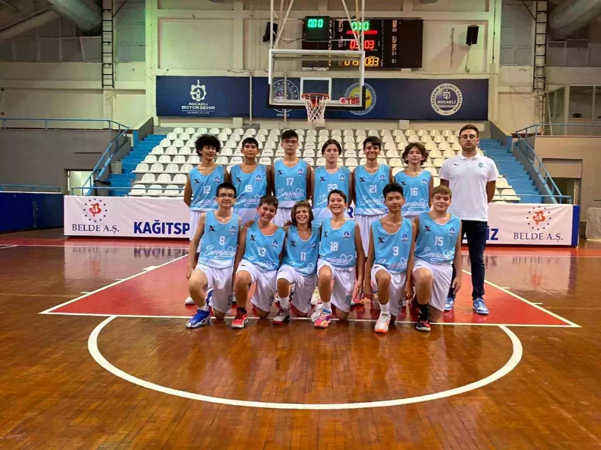 Çayırova Belediyesi U14 Basketbol Takımı İlk Maçını Kazandı