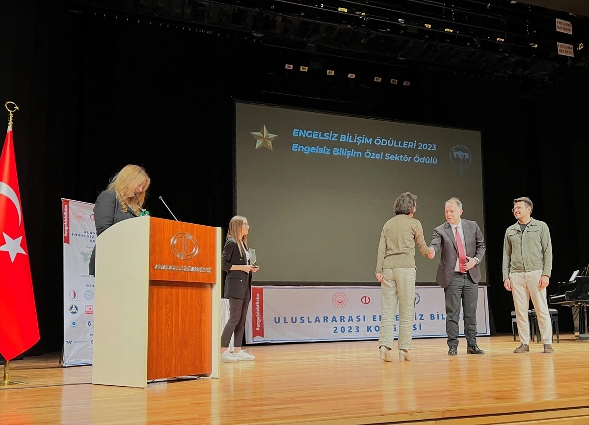 TAV Havalimanları, görme engelli yolcular için DANIŞ Görüntülü Destek Servisi ile ödüllendirildi