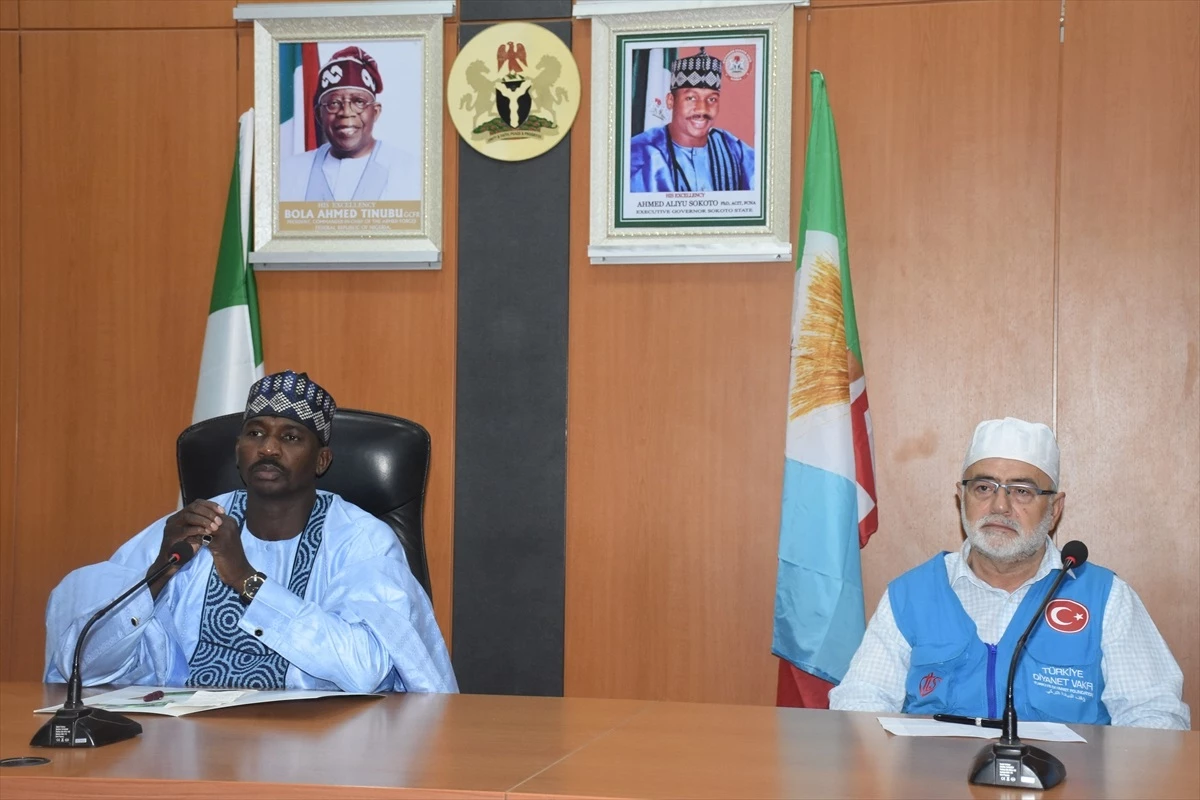 TDV Genel Müdürü İzani Turan, Nijerya\'da Sokoto Eyalet Valisi ile Görüştü